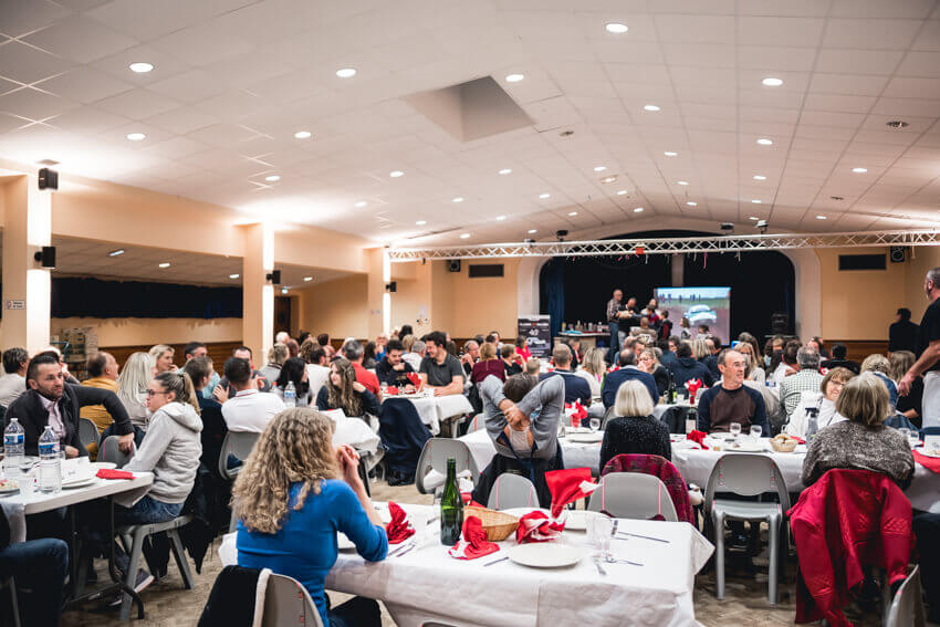 Soirée repas cochon grillé Rallye TT Plaines et Vallées Championnat de France